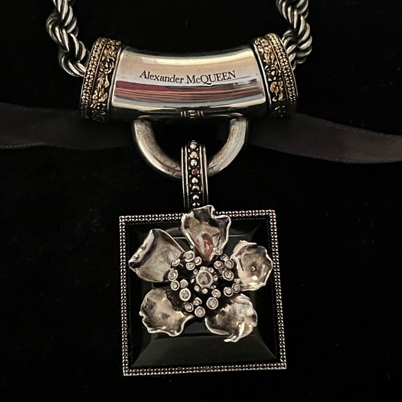 Alexander McQueen Necklace - Picture 1 of 12